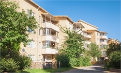 Image missing alt text