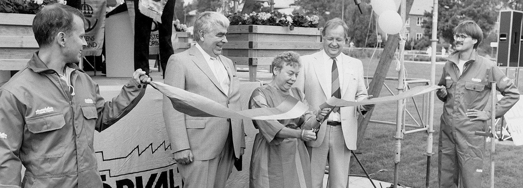 /Global/DisplayMultimediaDescription.ashx?guid=f34def49-1425-42d0-863e-f64de6aedab4